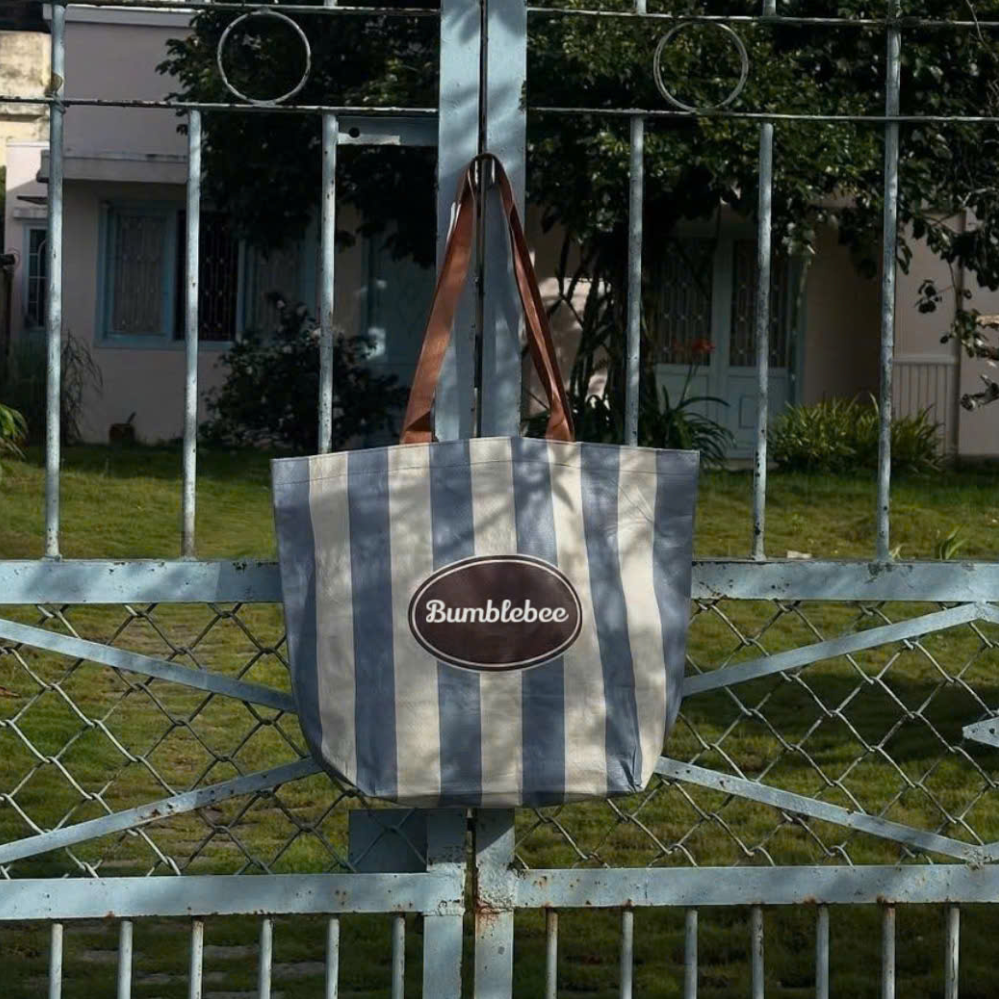 Reusable Bags: Misty Blue Bee